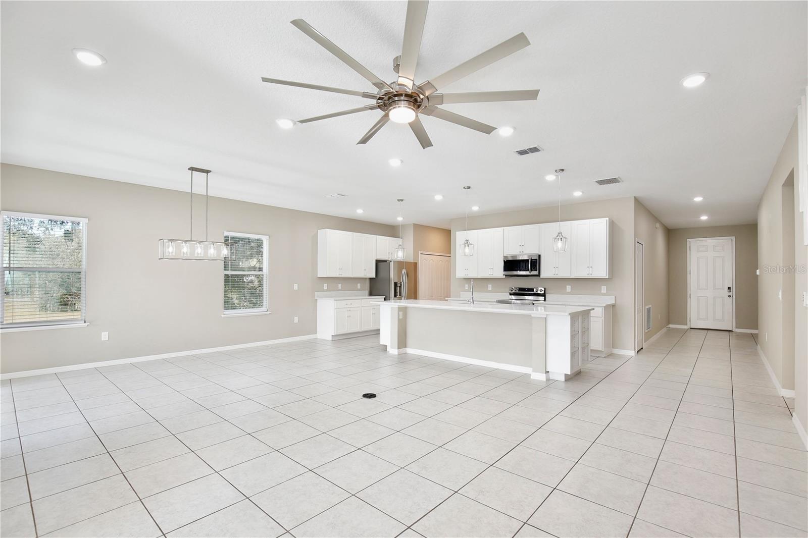 25449 PINE VALLEY DR, SORRENTO, FL, 32776