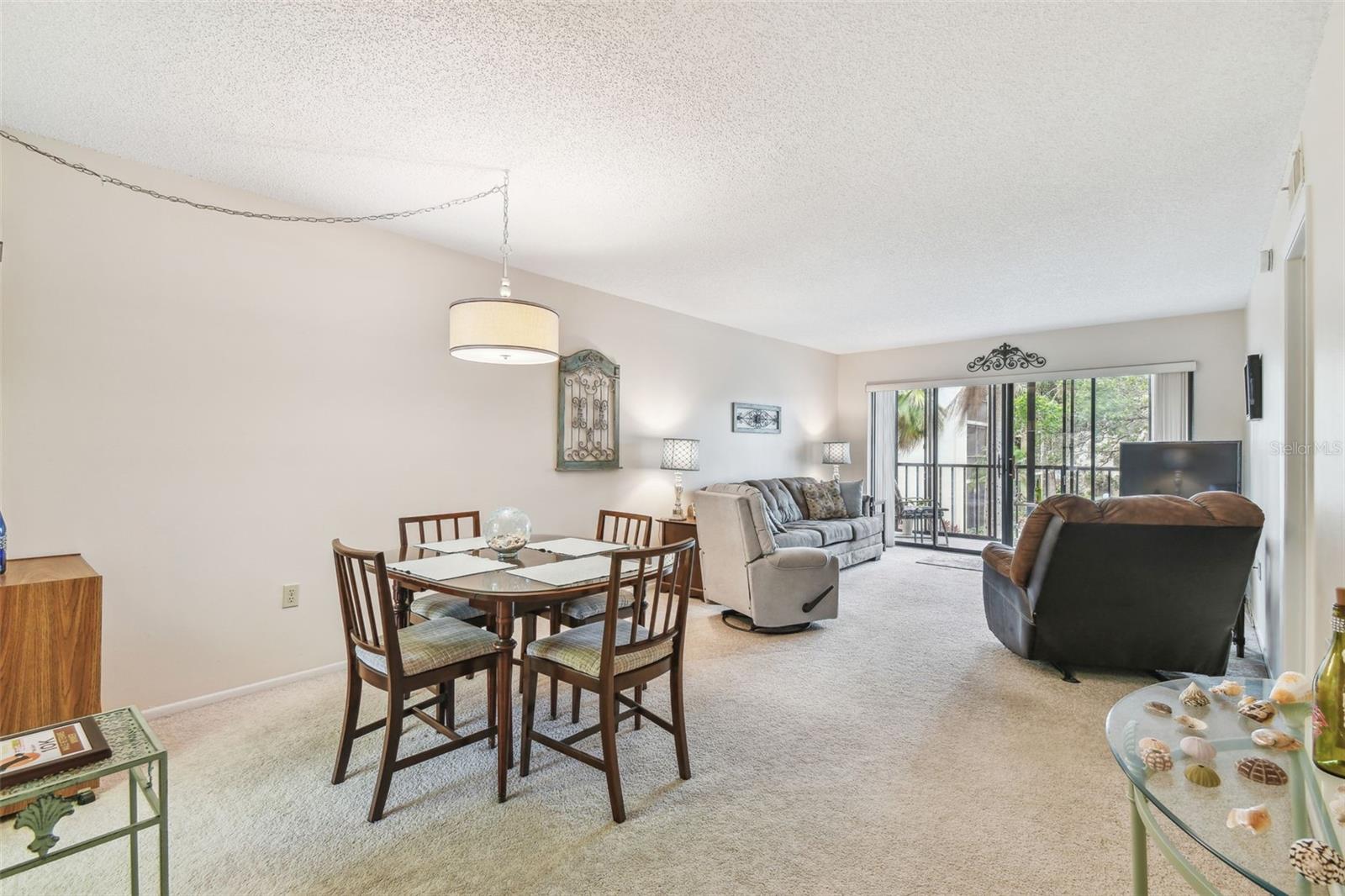 635 30TH AVE W #F206, BRADENTON, FL, 34205