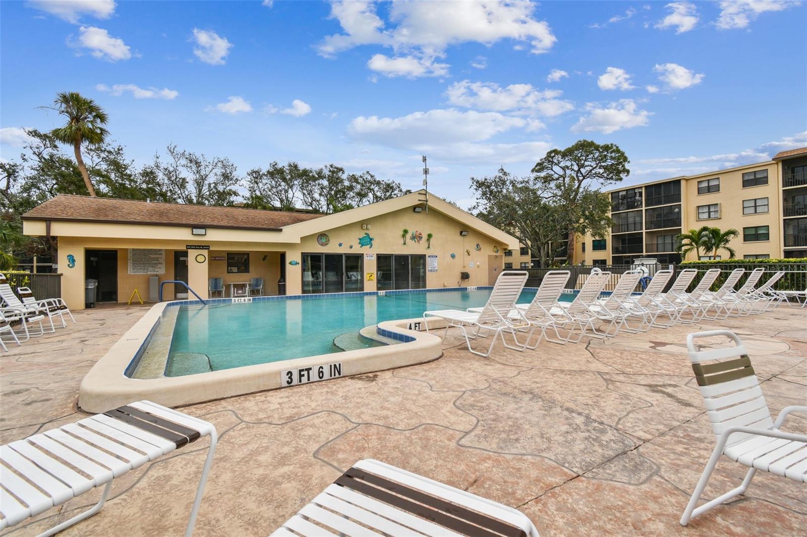 635 30TH AVE W #F206, BRADENTON, FL, 34205