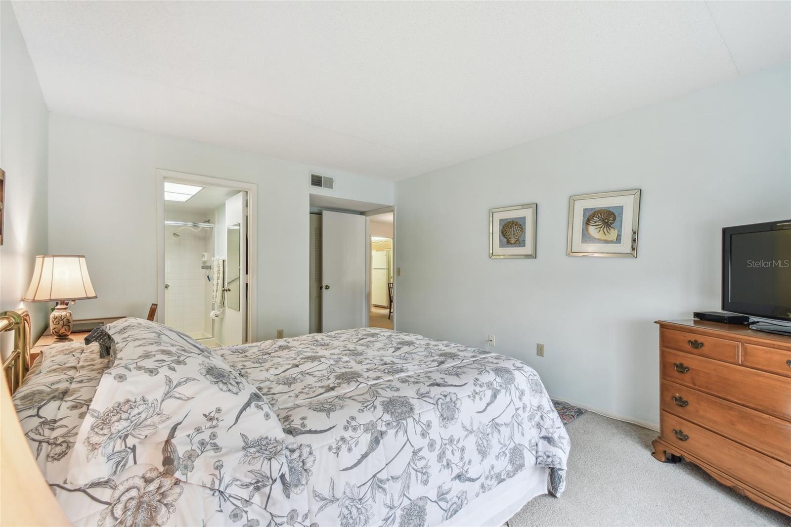 635 30TH AVE W #F206, BRADENTON, FL, 34205
