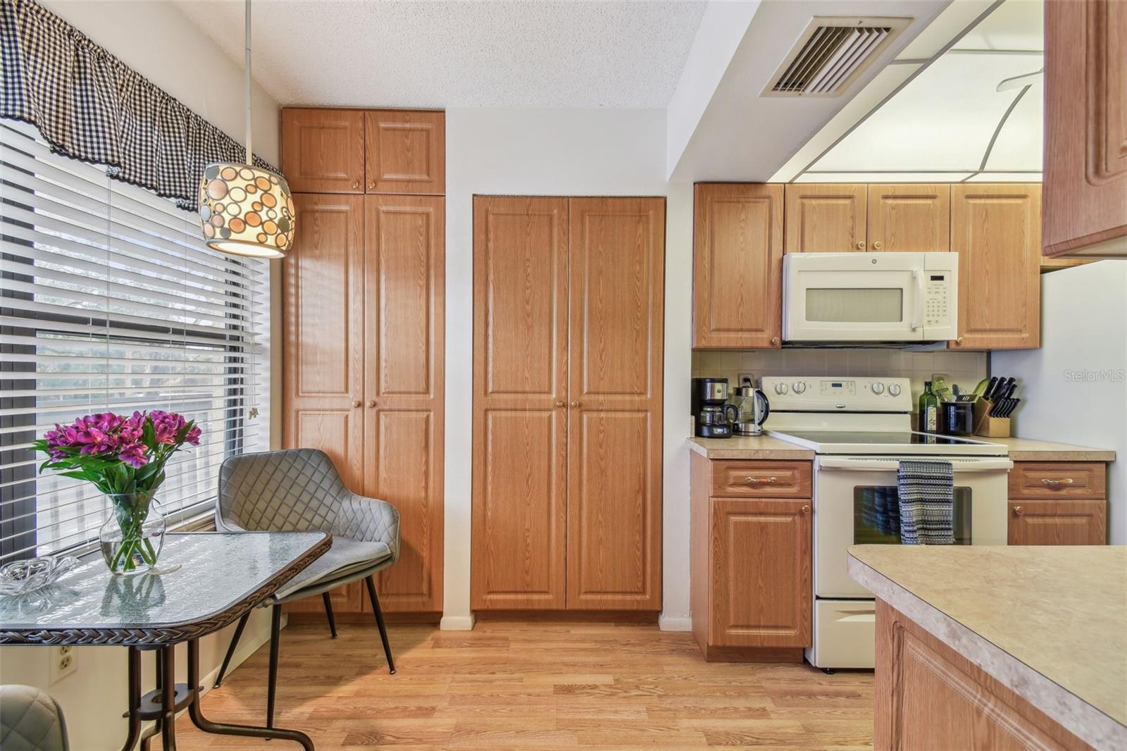 635 30TH AVE W #F206, BRADENTON, FL, 34205