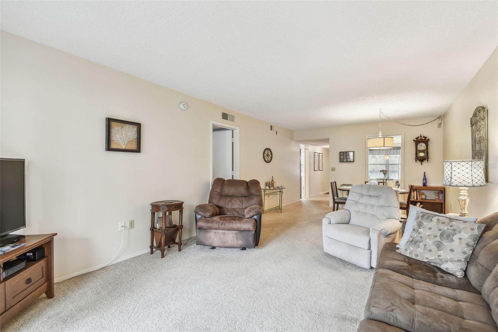 635 30TH AVE W #F206, BRADENTON, FL, 34205