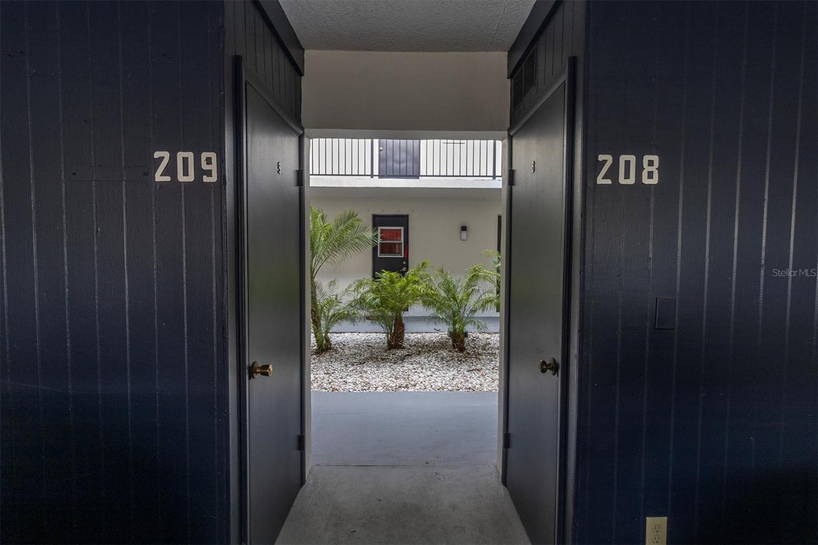 1147 KING ARTHUR CT #209, DUNEDIN, FL, 34698