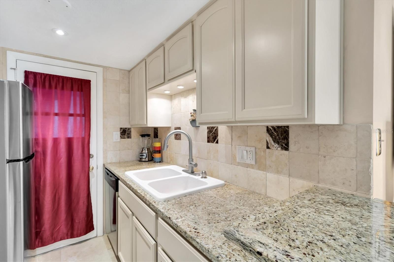 1147 KING ARTHUR CT #209, DUNEDIN, FL, 34698