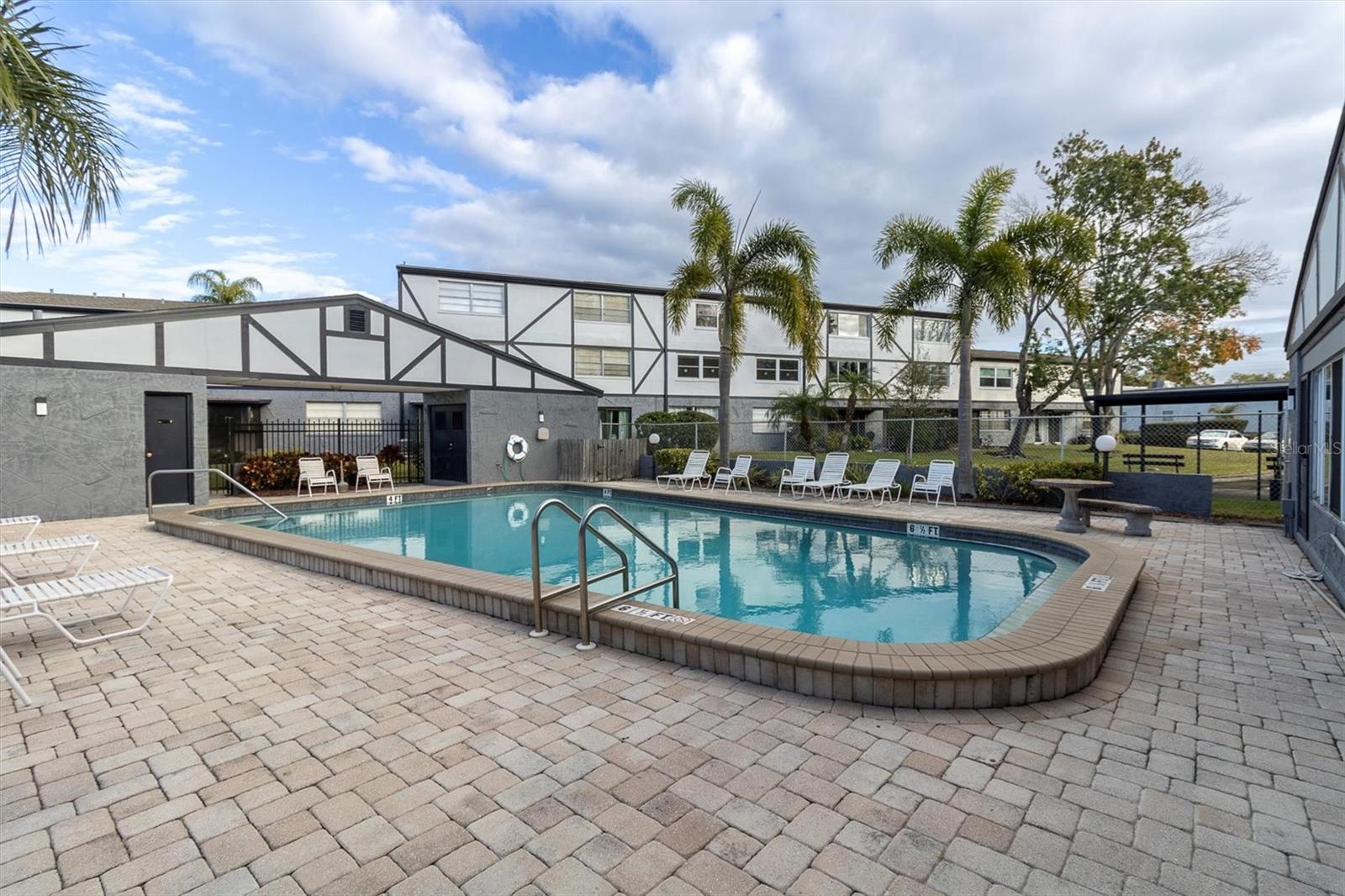 1147 KING ARTHUR CT #209, DUNEDIN, FL, 34698