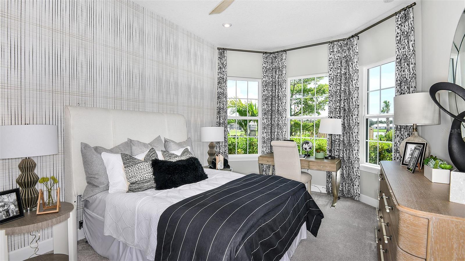 8040 MOONBEAM AVENUE, SARASOTA, FL, 34241