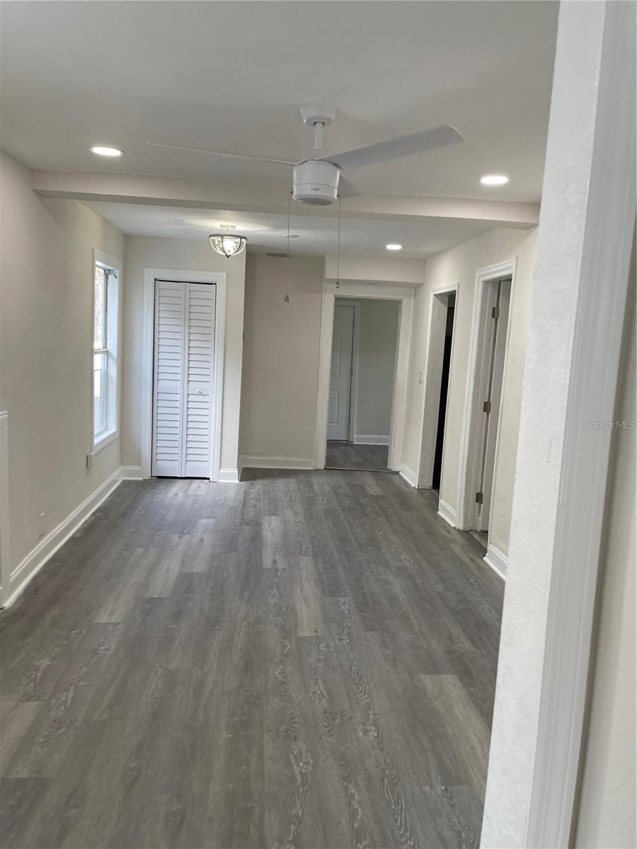 1916 SEMINOLE BLVD S, ST PETERSBURG, FL, 33705