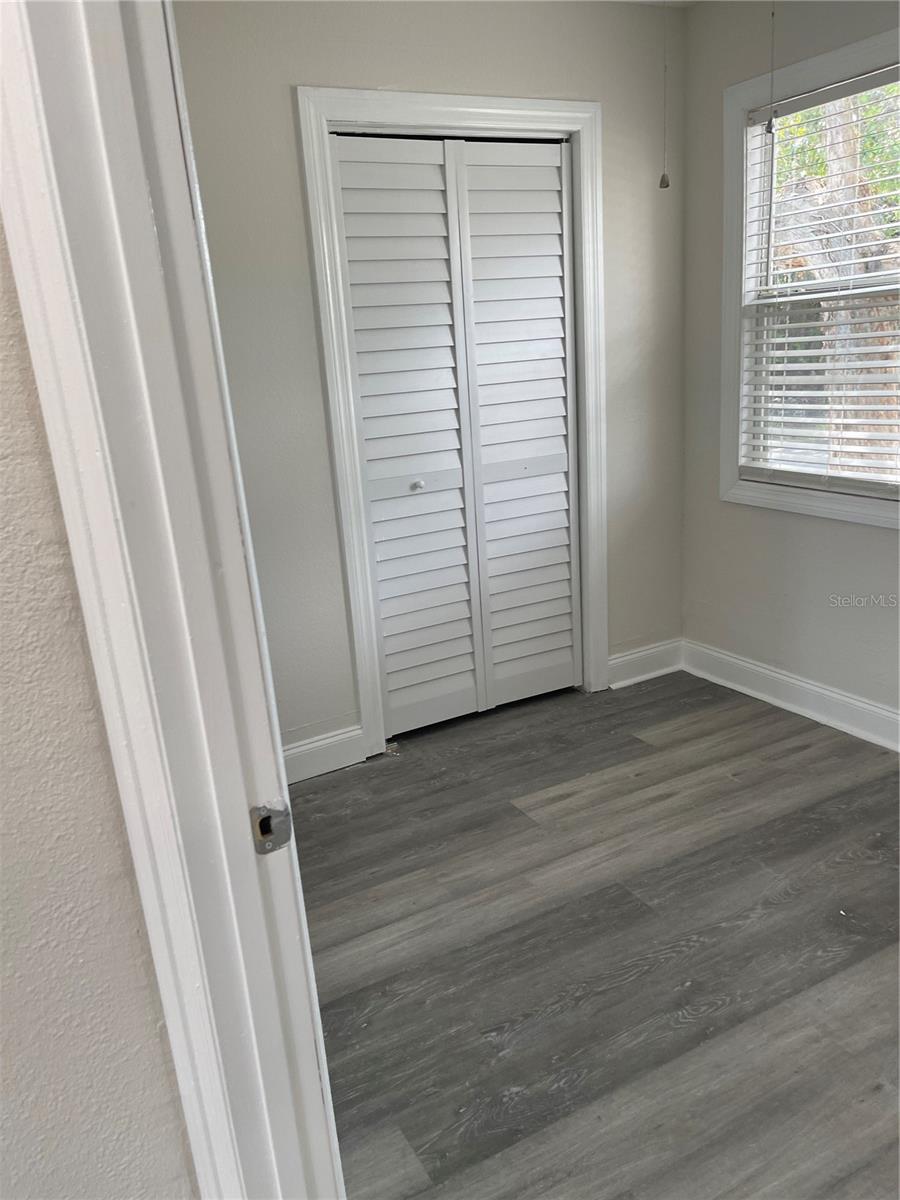 1916 SEMINOLE BLVD S, ST PETERSBURG, FL, 33705