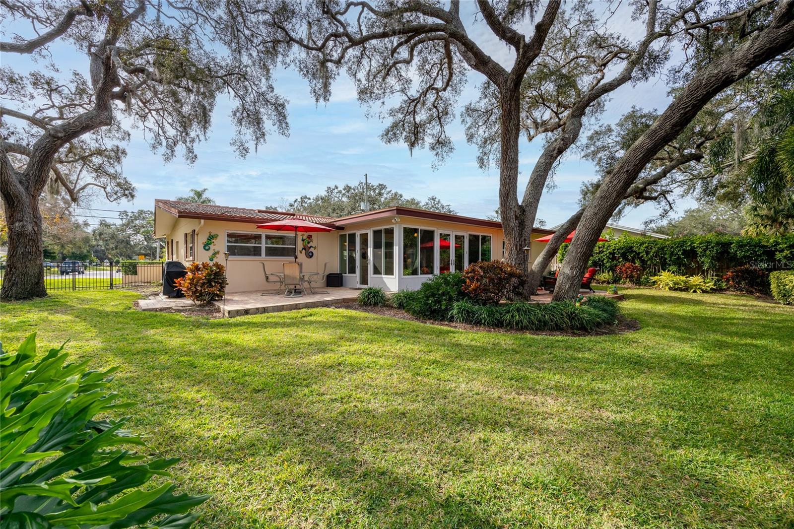 1320 FAIRWAY DR, DUNEDIN, FL, 34698