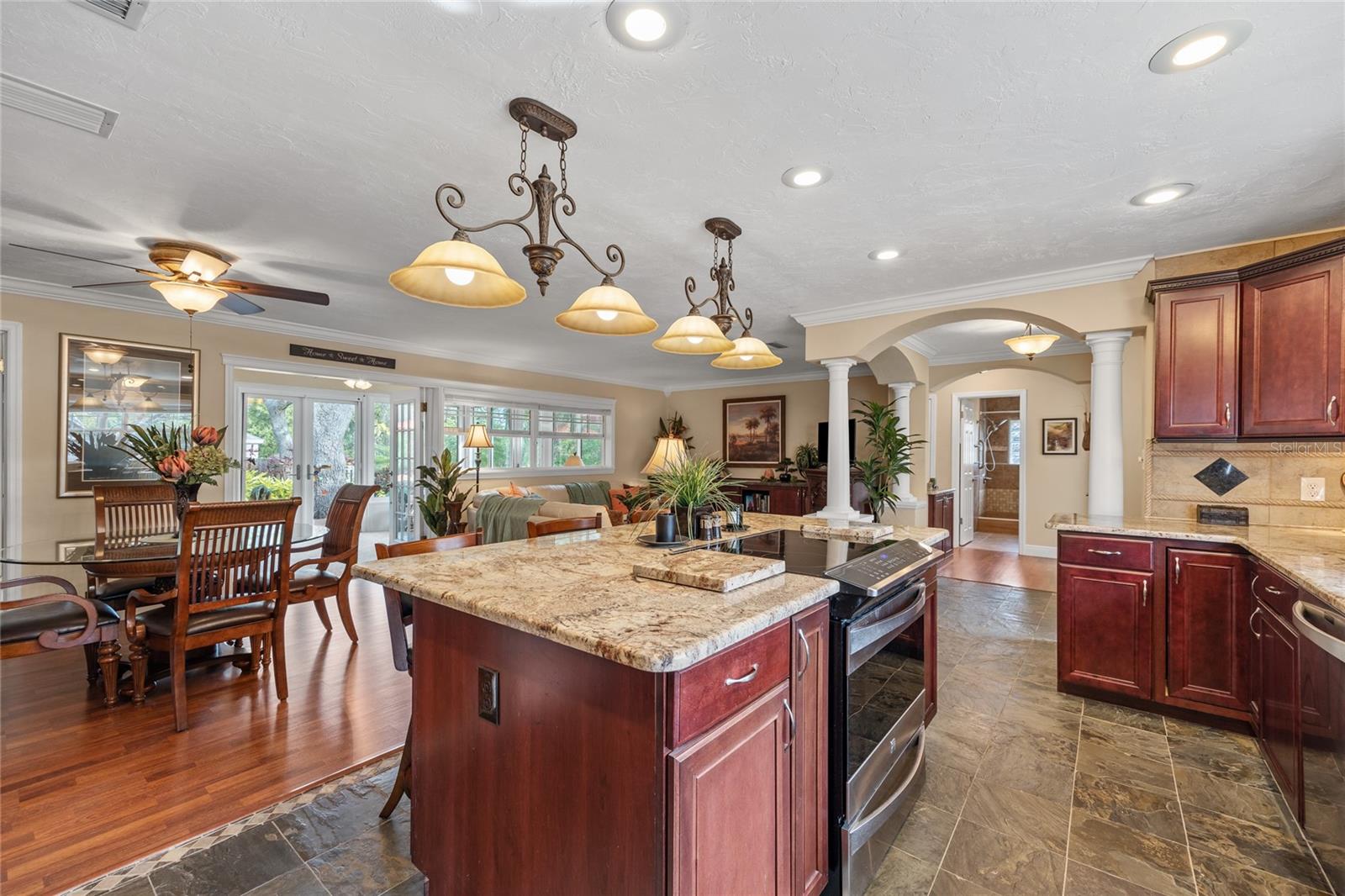 1320 FAIRWAY DR, DUNEDIN, FL, 34698