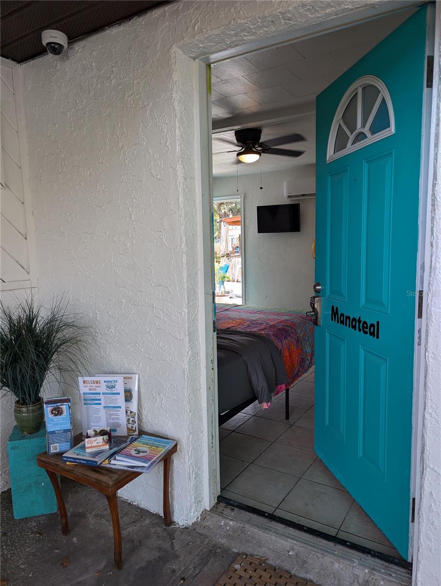 7300 SHOAL LINE BLVD, WEEKI WACHEE, FL, 34607