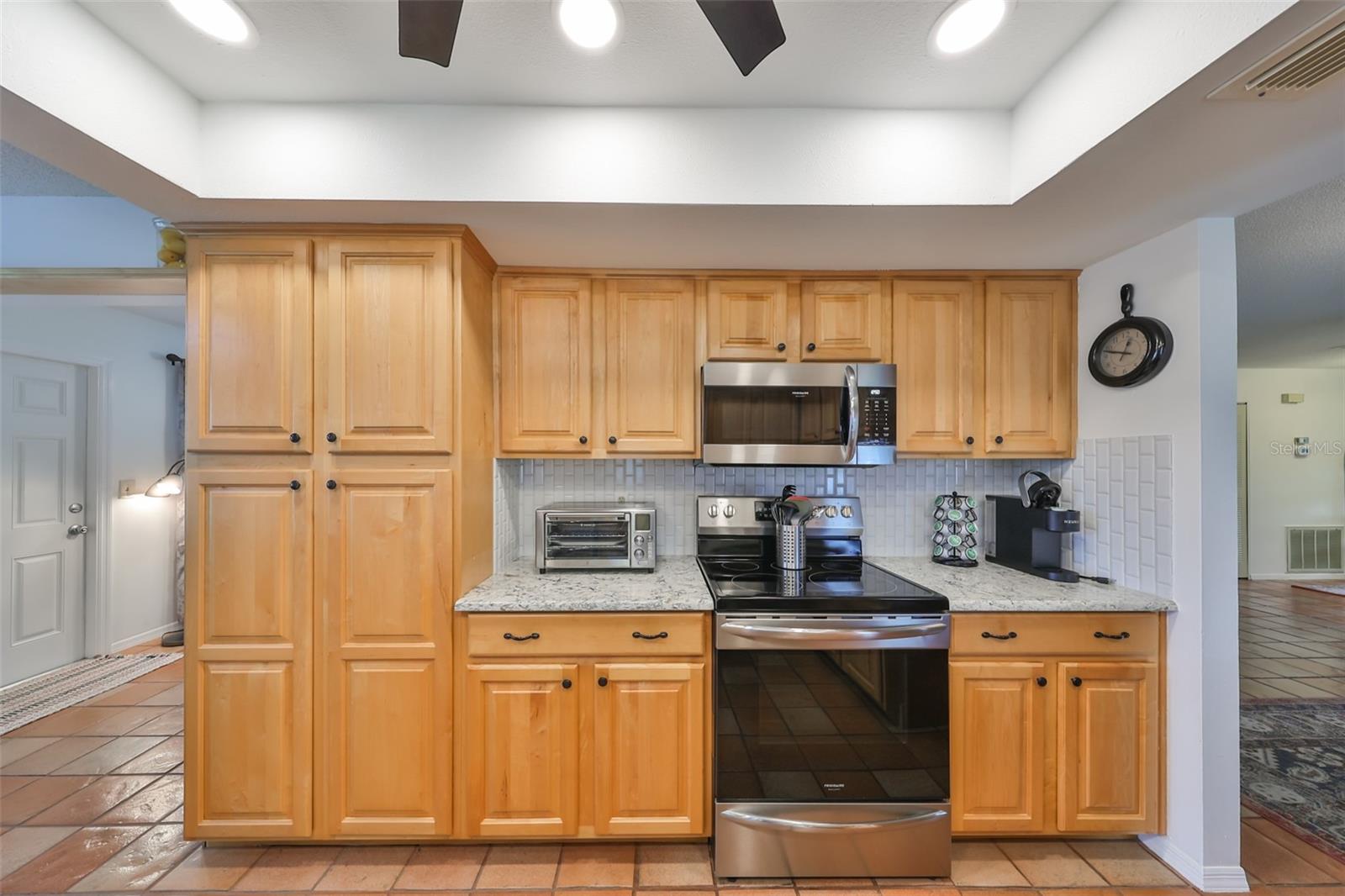 2510 LAMBDIN DR, SUN CITY CENTER, FL, 33573