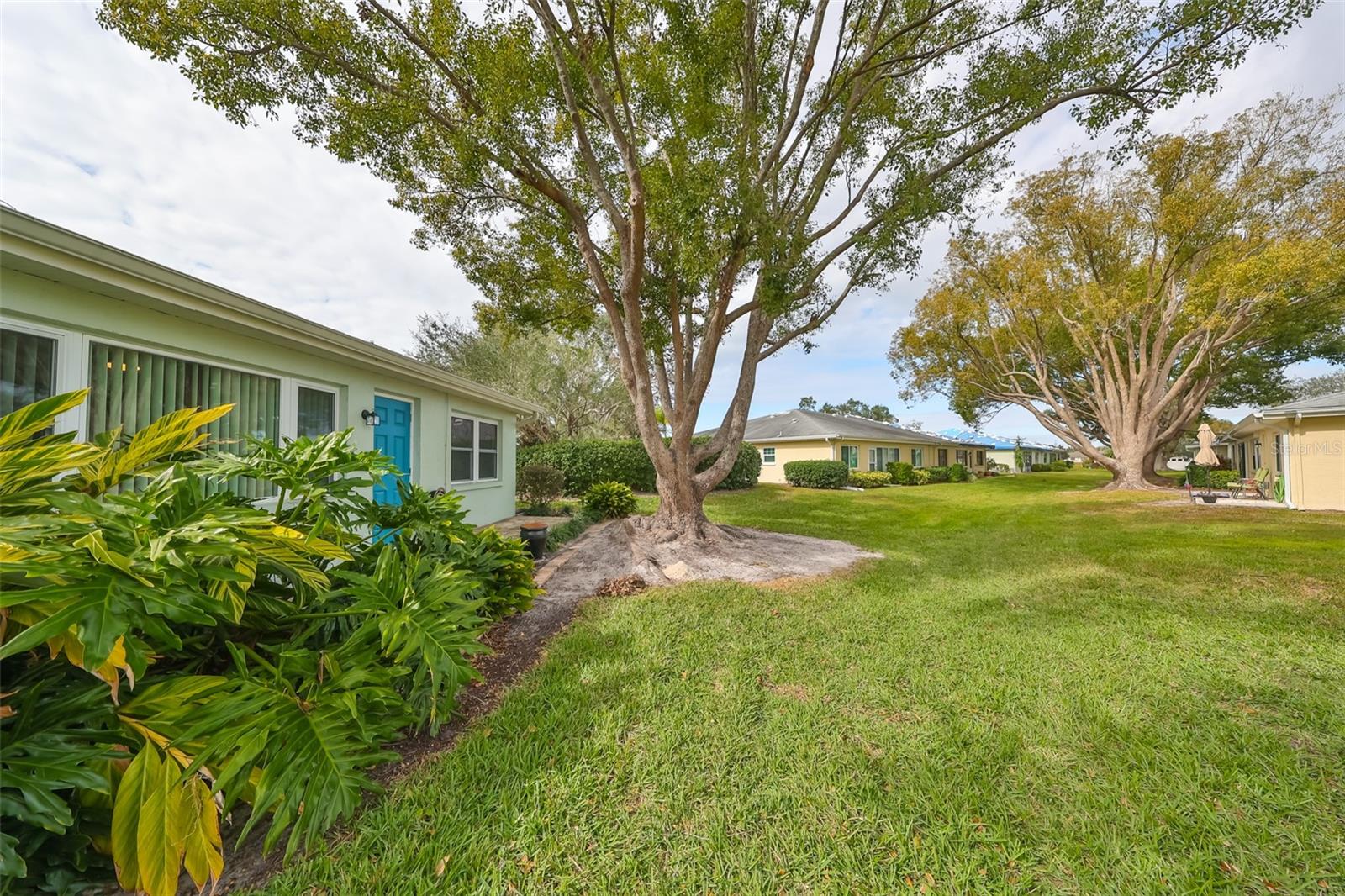 2510 LAMBDIN DR, SUN CITY CENTER, FL, 33573