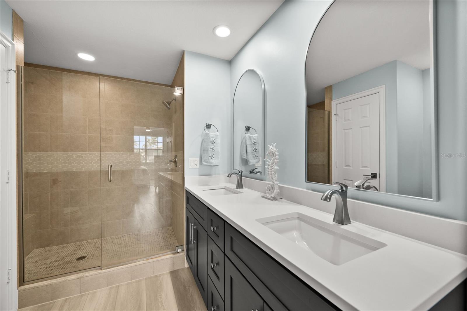 5602 CAPE HARBOUR DR #101, CAPE CORAL, FL, 33914