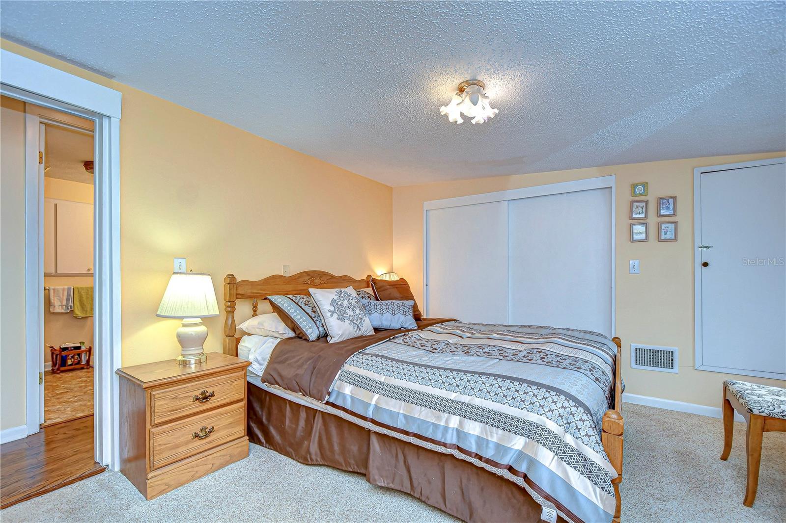 37350 TROPICAL DR, ZEPHYRHILLS, FL, 33541
