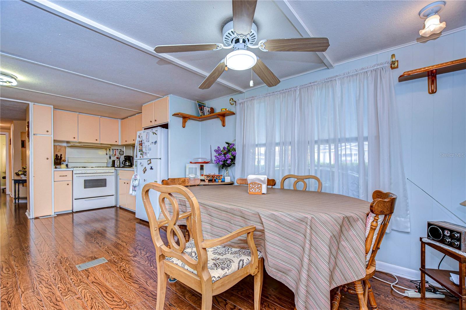 37350 TROPICAL DR, ZEPHYRHILLS, FL, 33541