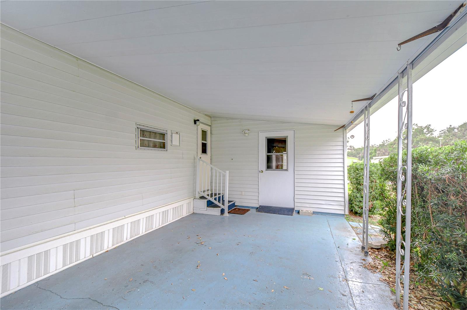 37350 TROPICAL DR, ZEPHYRHILLS, FL, 33541
