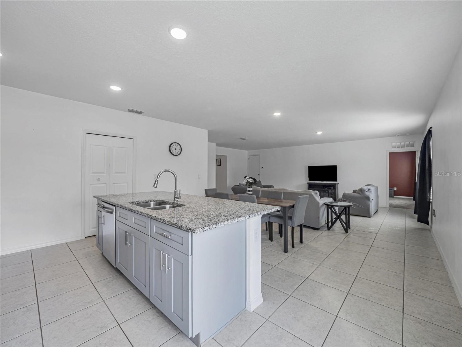 123 ZINNIA LN W, POINCIANA, FL, 34759