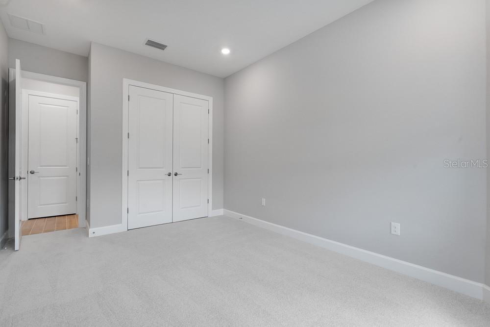 8024 MOONBEAM AVE, SARASOTA, FL, 34241