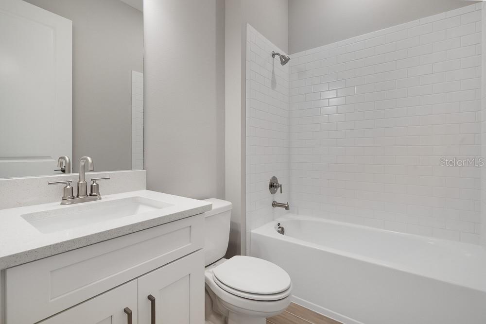 8024 MOONBEAM AVE, SARASOTA, FL, 34241