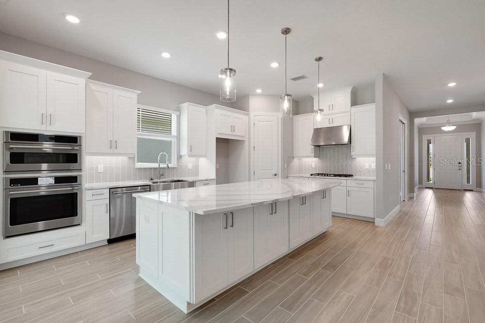 8024 MOONBEAM AVE, SARASOTA, FL, 34241