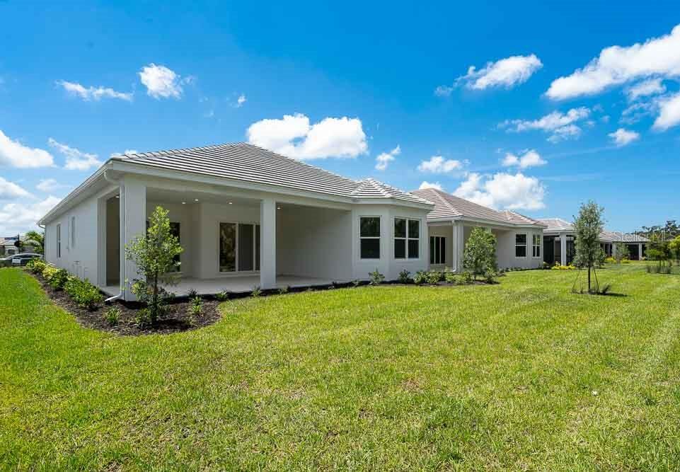 8024 MOONBEAM AVE, SARASOTA, FL, 34241