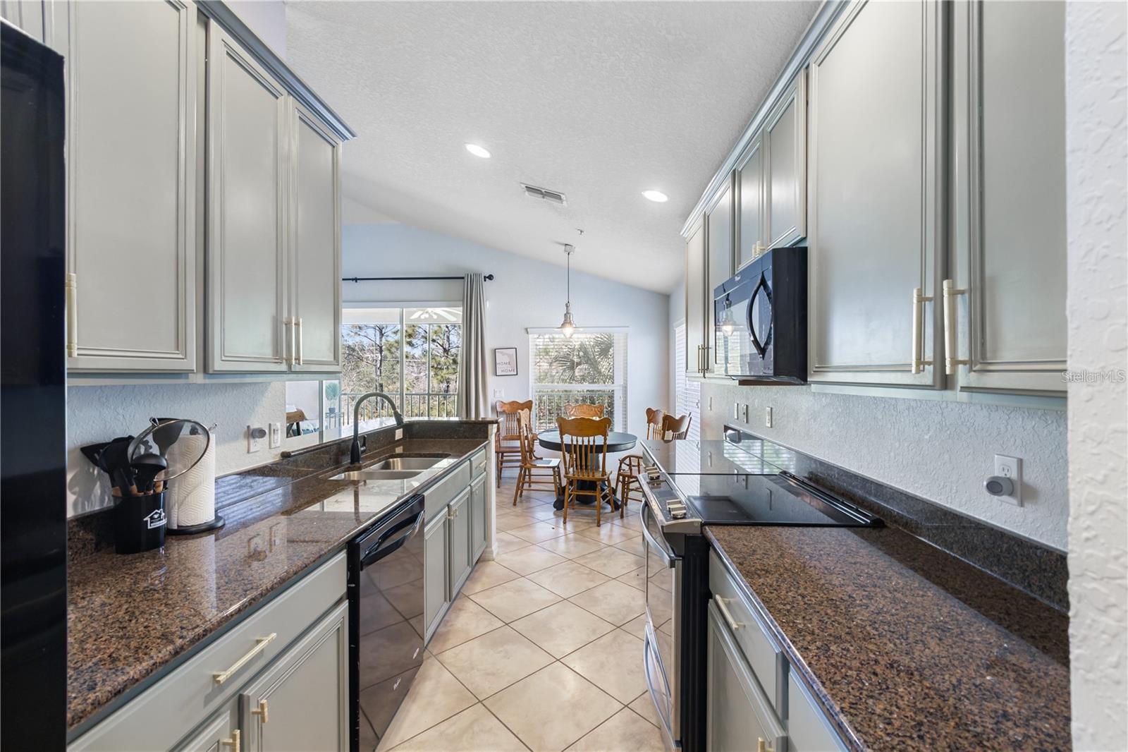 8321 BELLA VIDA CIR #8321, DAVENPORT, FL, 33896