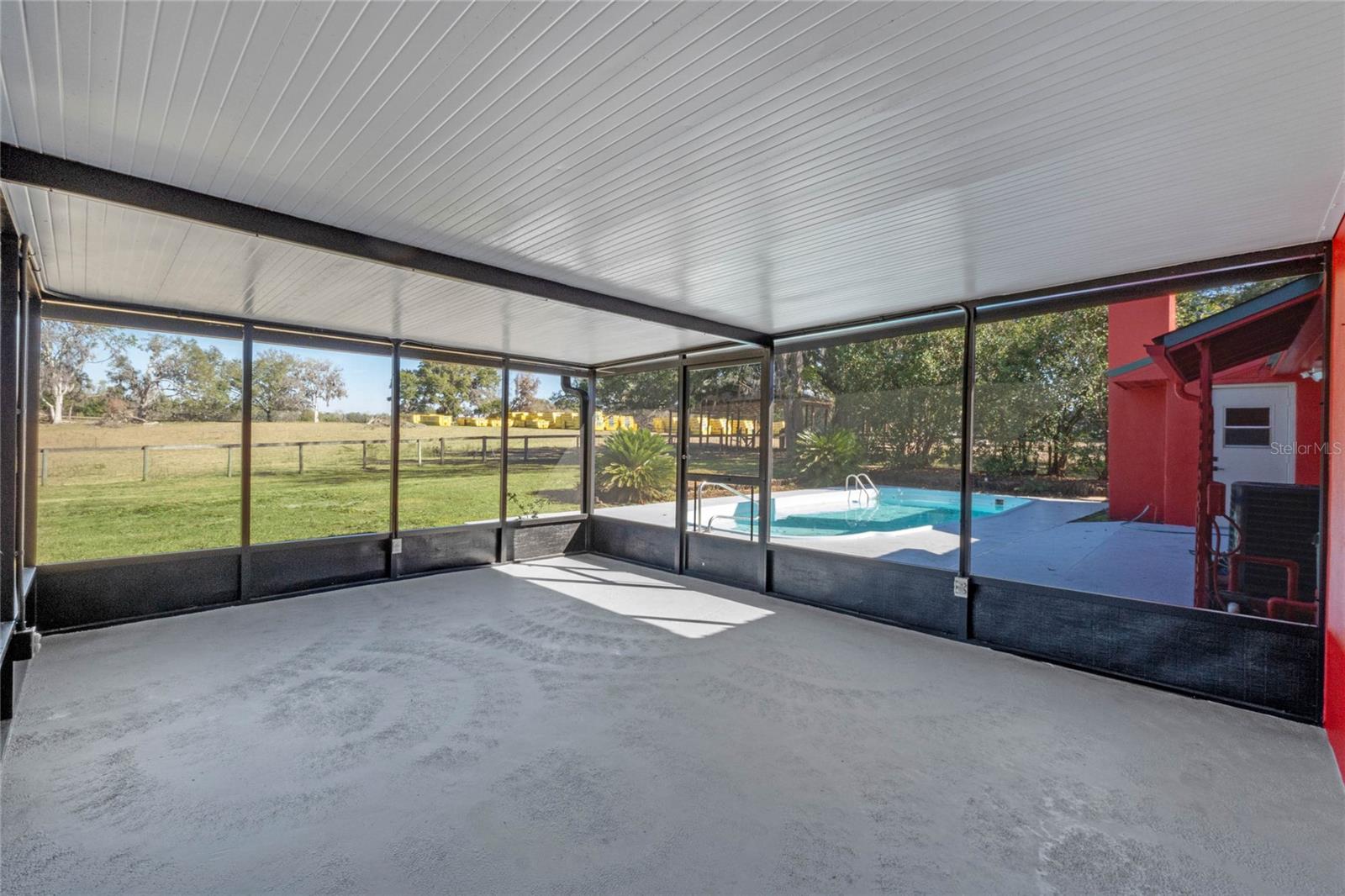 274 W KINGS HWY, CENTER HILL, FL, 33514