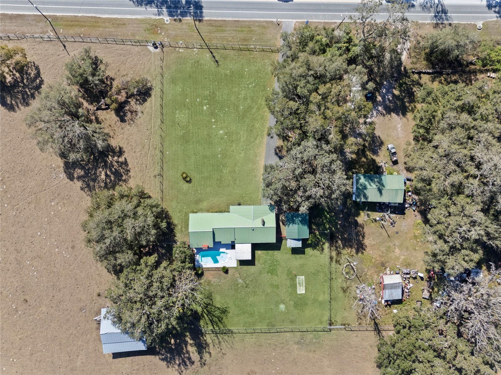 274 W KINGS HWY, CENTER HILL, FL, 33514