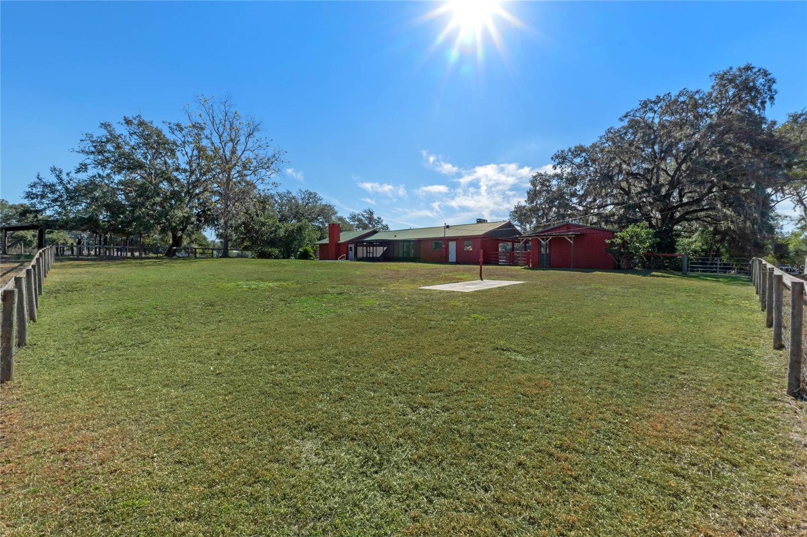 274 W KINGS HWY, CENTER HILL, FL, 33514