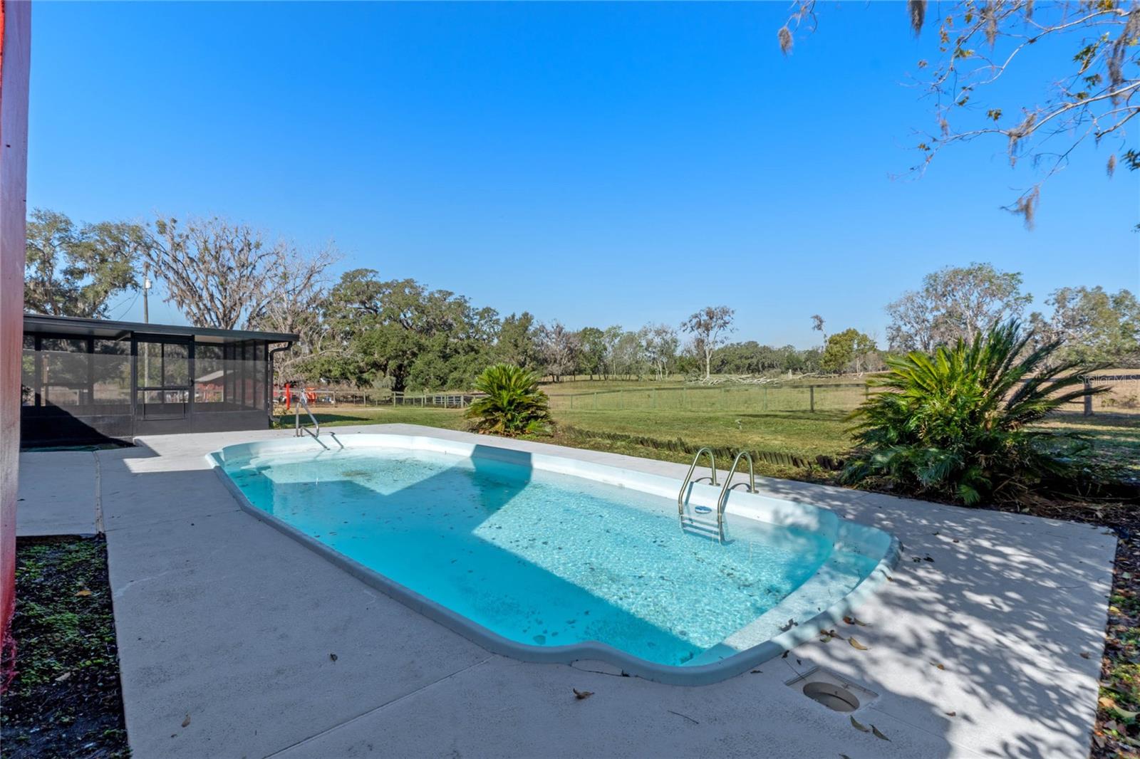 274 W KINGS HWY, CENTER HILL, FL, 33514