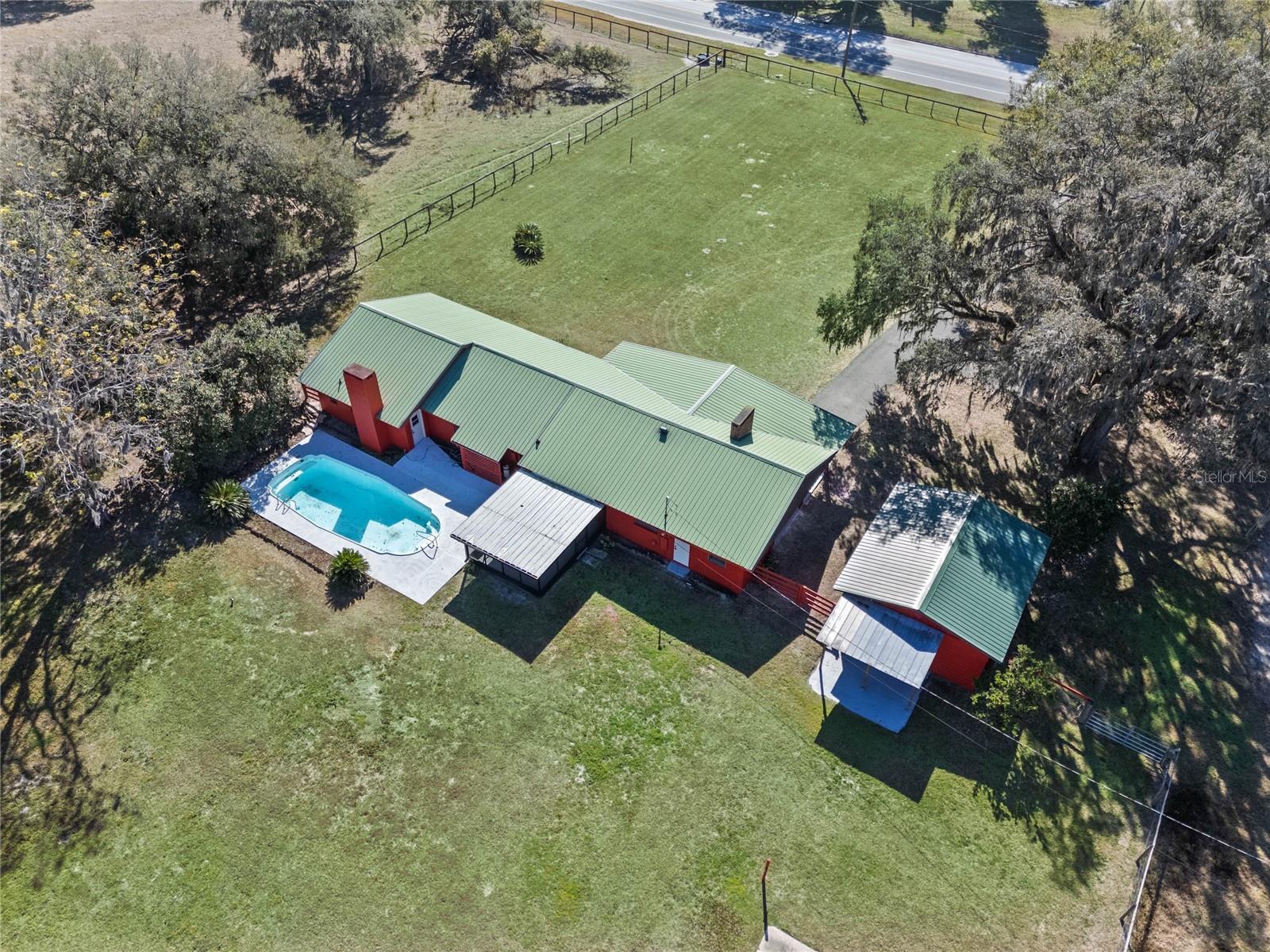 274 W KINGS HWY, CENTER HILL, FL, 33514