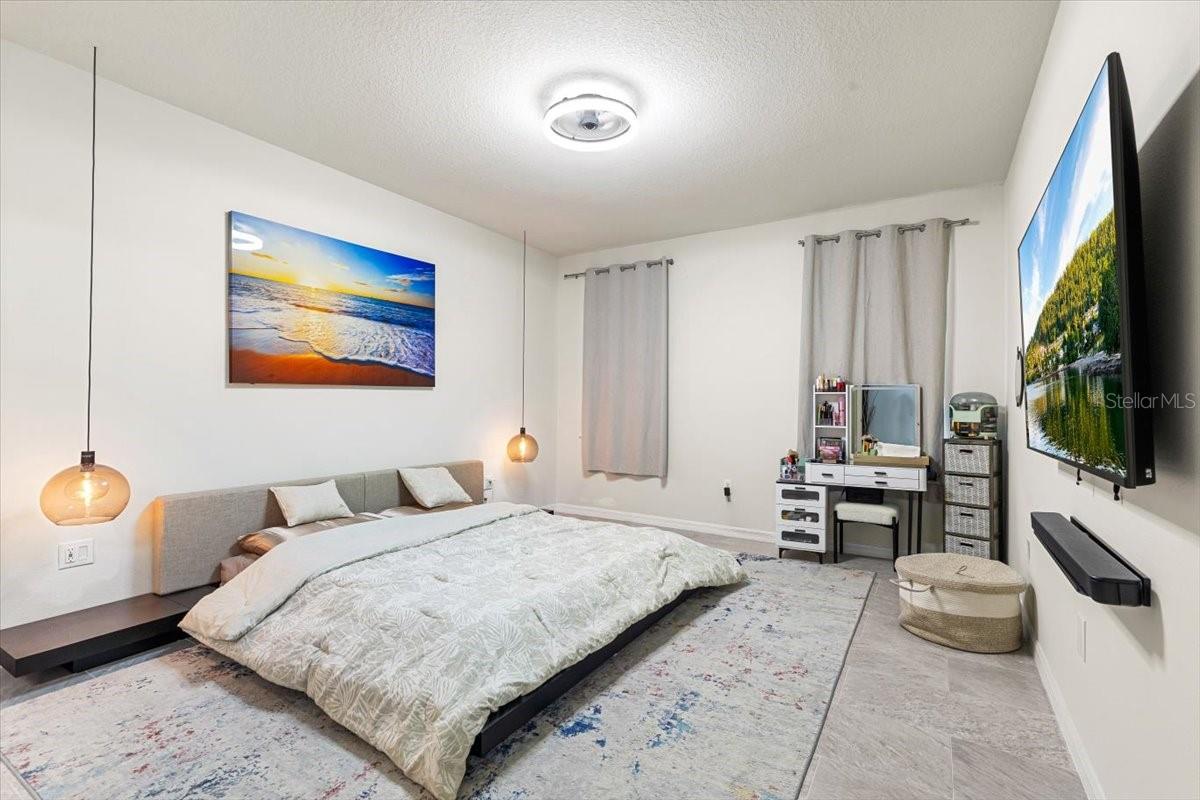 12152 LEDBURY COMMONS DR, GIBSONTON, FL, 33534