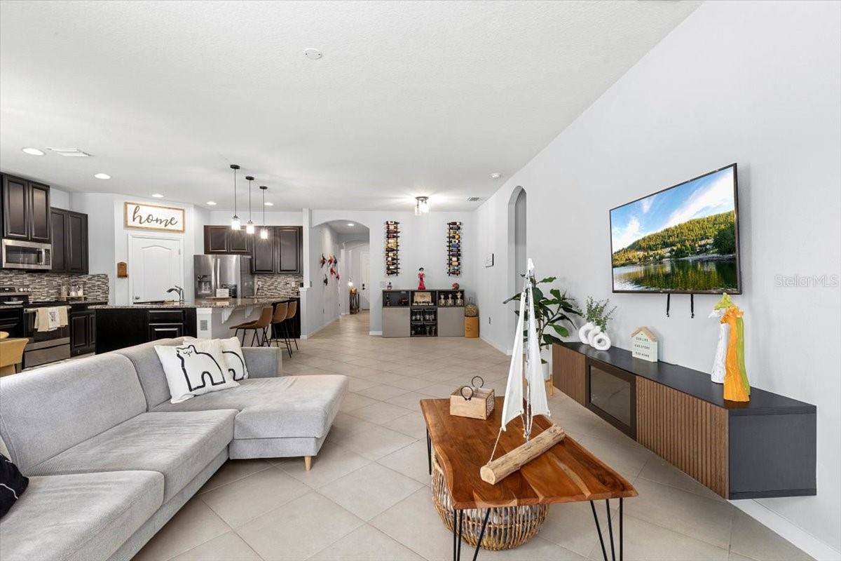 12152 LEDBURY COMMONS DR, GIBSONTON, FL, 33534