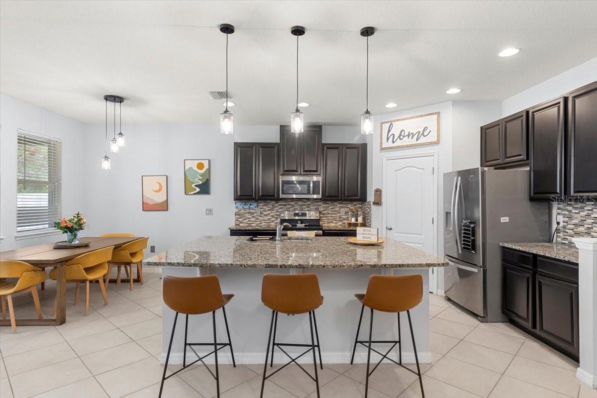 12152 LEDBURY COMMONS DR, GIBSONTON, FL, 33534