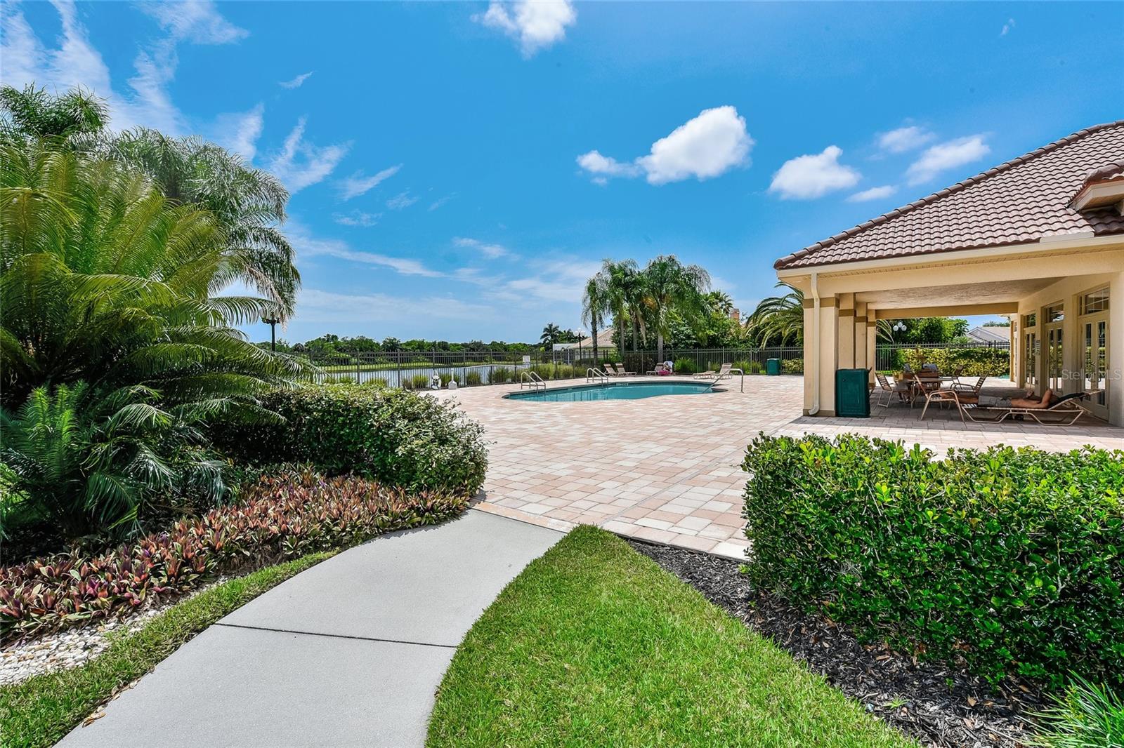 2905 SEASONS BLVD, SARASOTA, FL, 34240