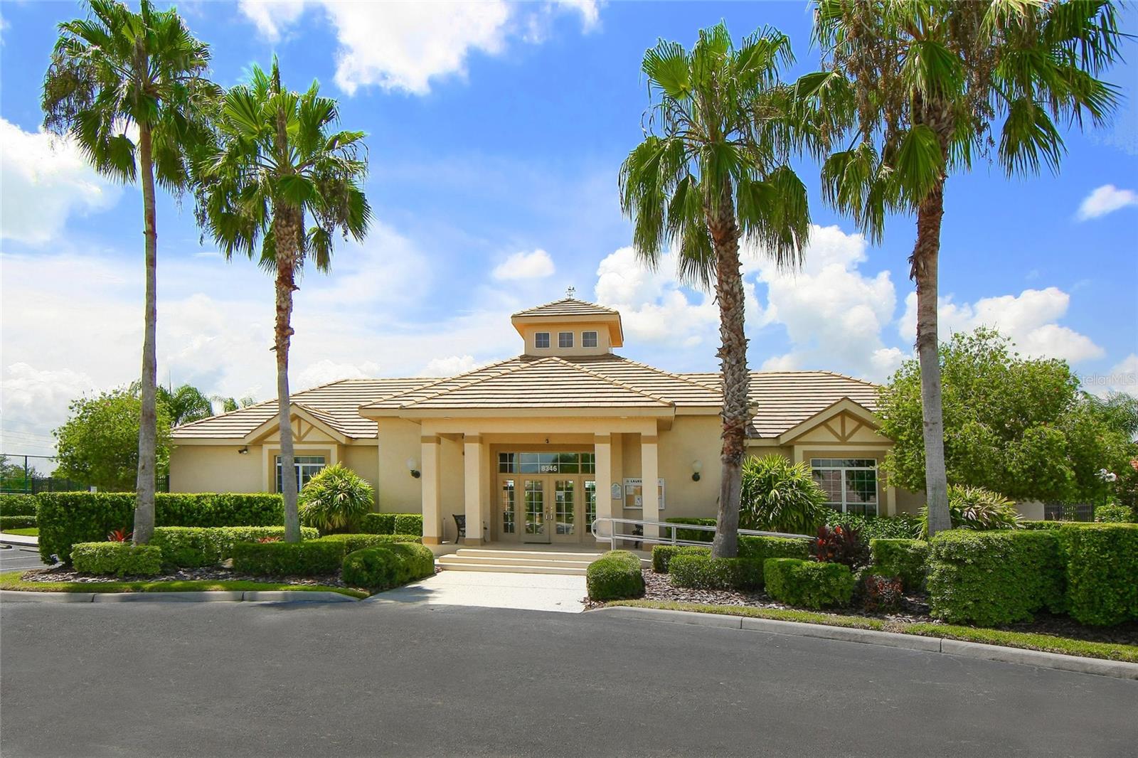 2905 SEASONS BLVD, SARASOTA, FL, 34240