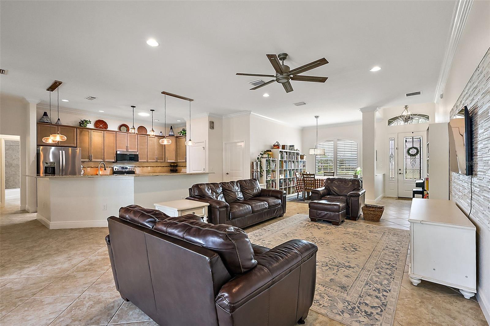 10377 SILVER MAPLE AVE, OXFORD, FL, 34484