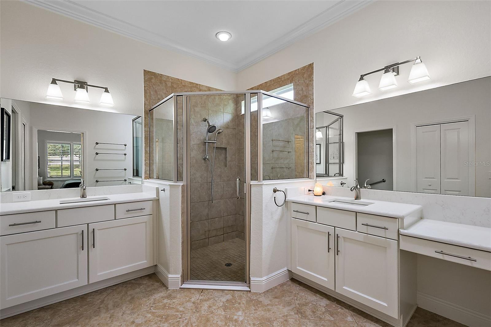 10377 SILVER MAPLE AVE, OXFORD, FL, 34484