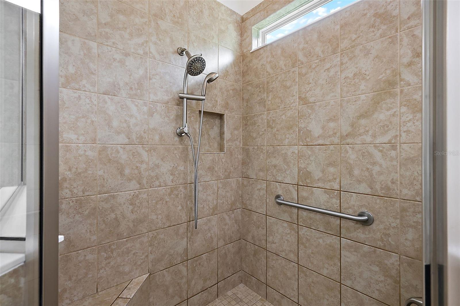 10377 SILVER MAPLE AVE, OXFORD, FL, 34484