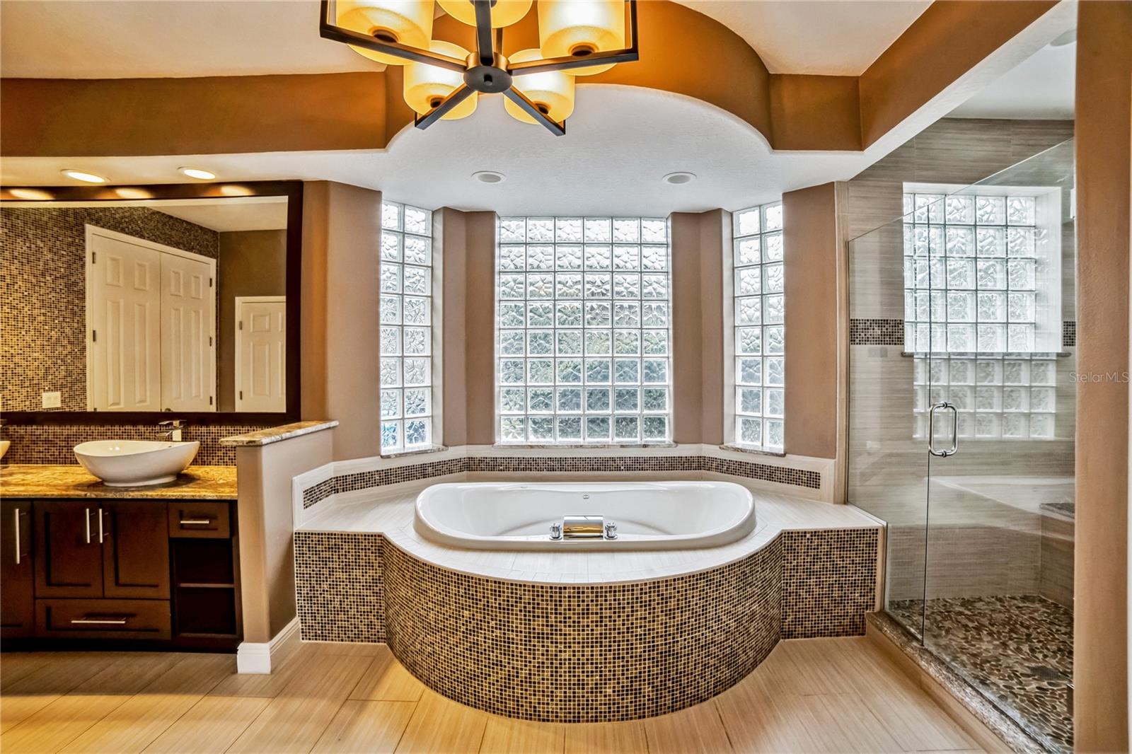 2225 KETTLE DR, ORLANDO, FL, 32835