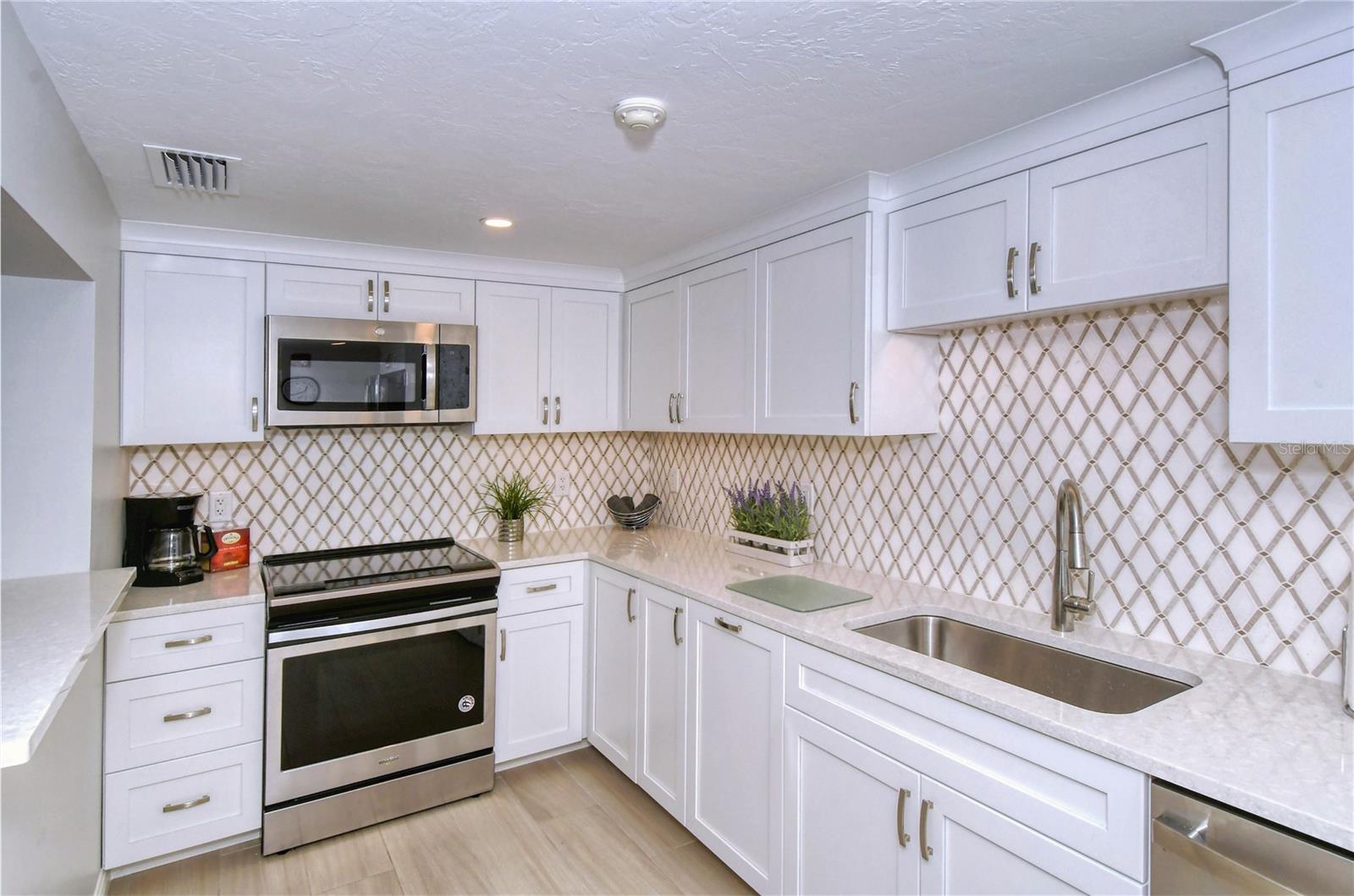 6267 MIDNIGHT PASS RD #307, SARASOTA, FL, 34242
