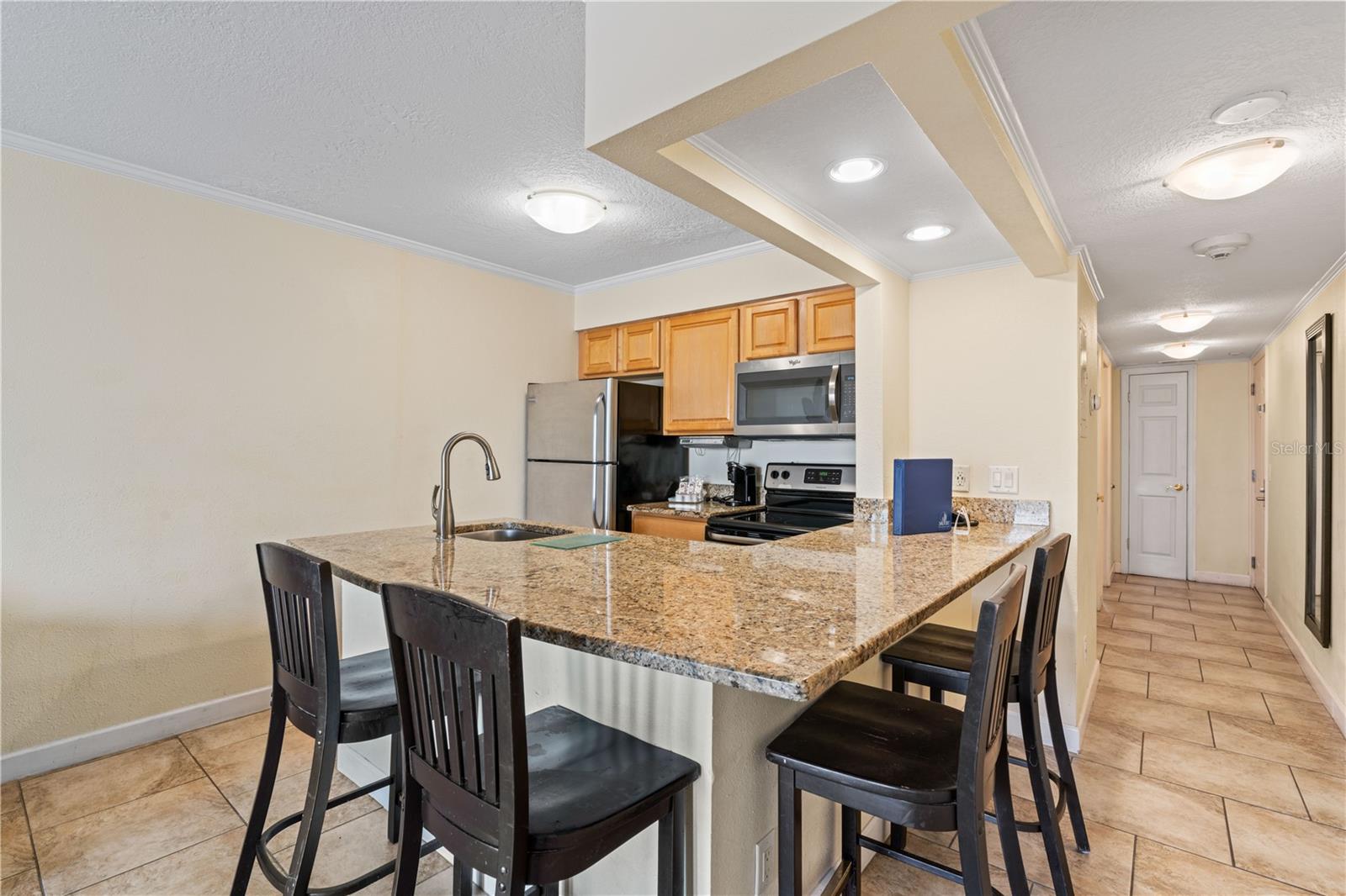 2506 N ROCKY POINT DR #272, TAMPA, FL, 33607
