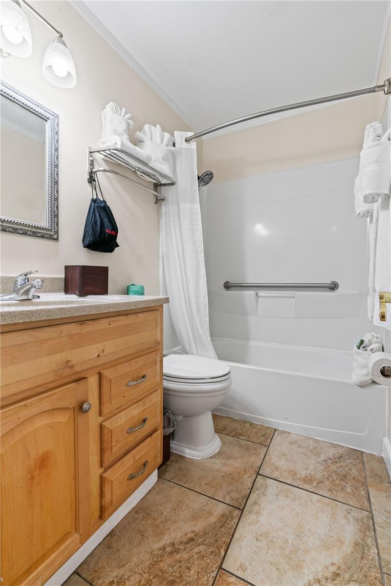 2506 N ROCKY POINT DR #272, TAMPA, FL, 33607