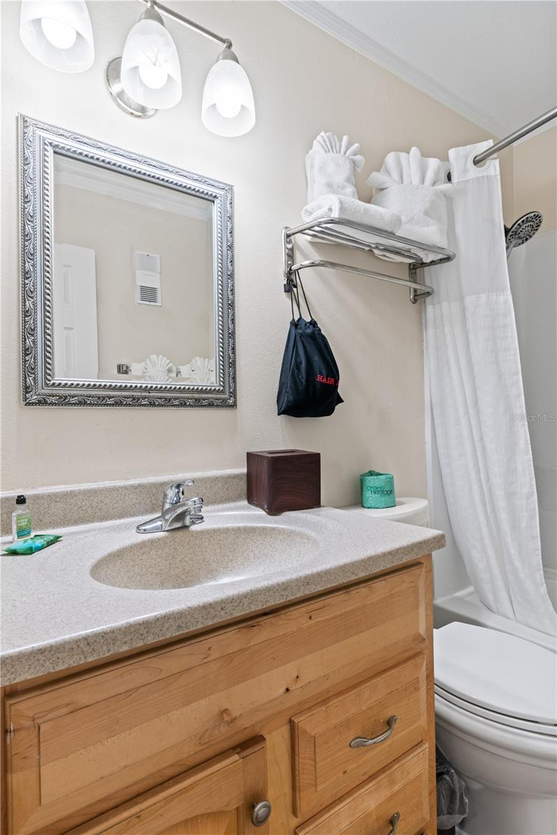 2506 N ROCKY POINT DR #272, TAMPA, FL, 33607