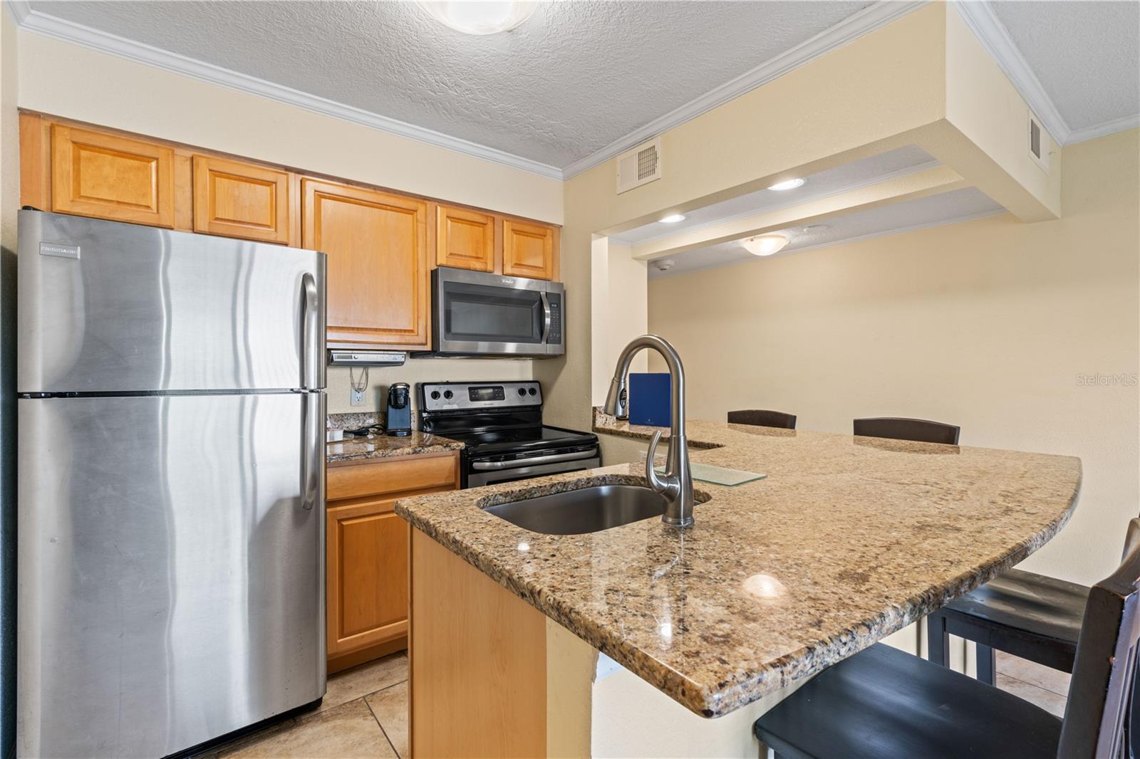 2506 N ROCKY POINT DR #272, TAMPA, FL, 33607