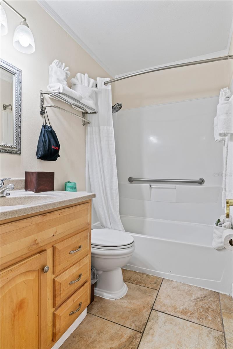 2506 N ROCKY POINT DR #272, TAMPA, FL, 33607
