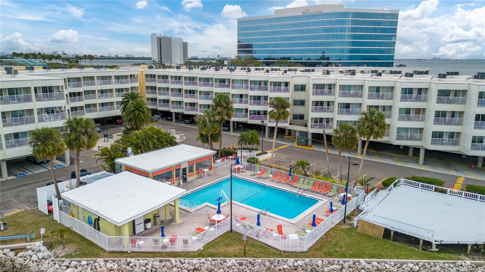 2506 N ROCKY POINT DR #272, TAMPA, FL, 33607
