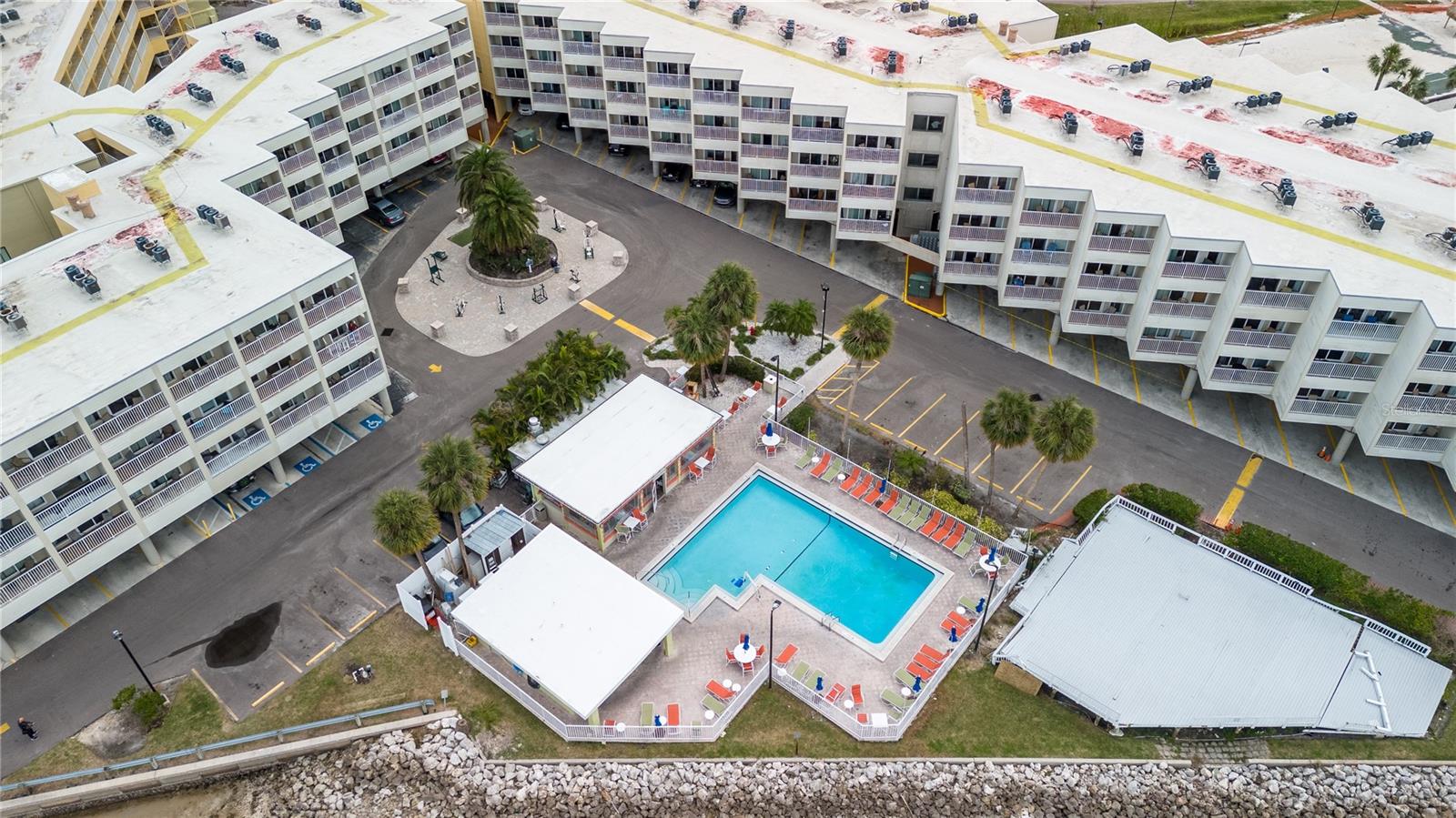 2506 N ROCKY POINT DR #272, TAMPA, FL, 33607