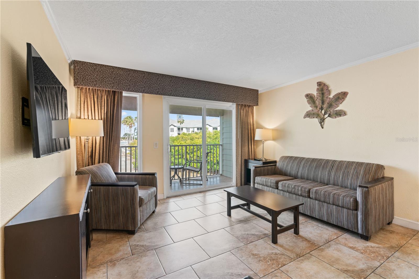 2506 N ROCKY POINT DR #272, TAMPA, FL, 33607